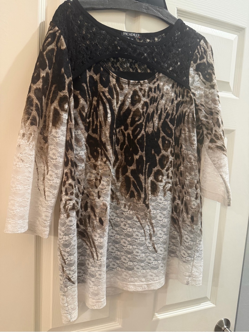 Picadilly Canada Women's Brown Animal Print Lace-Trim Top med
